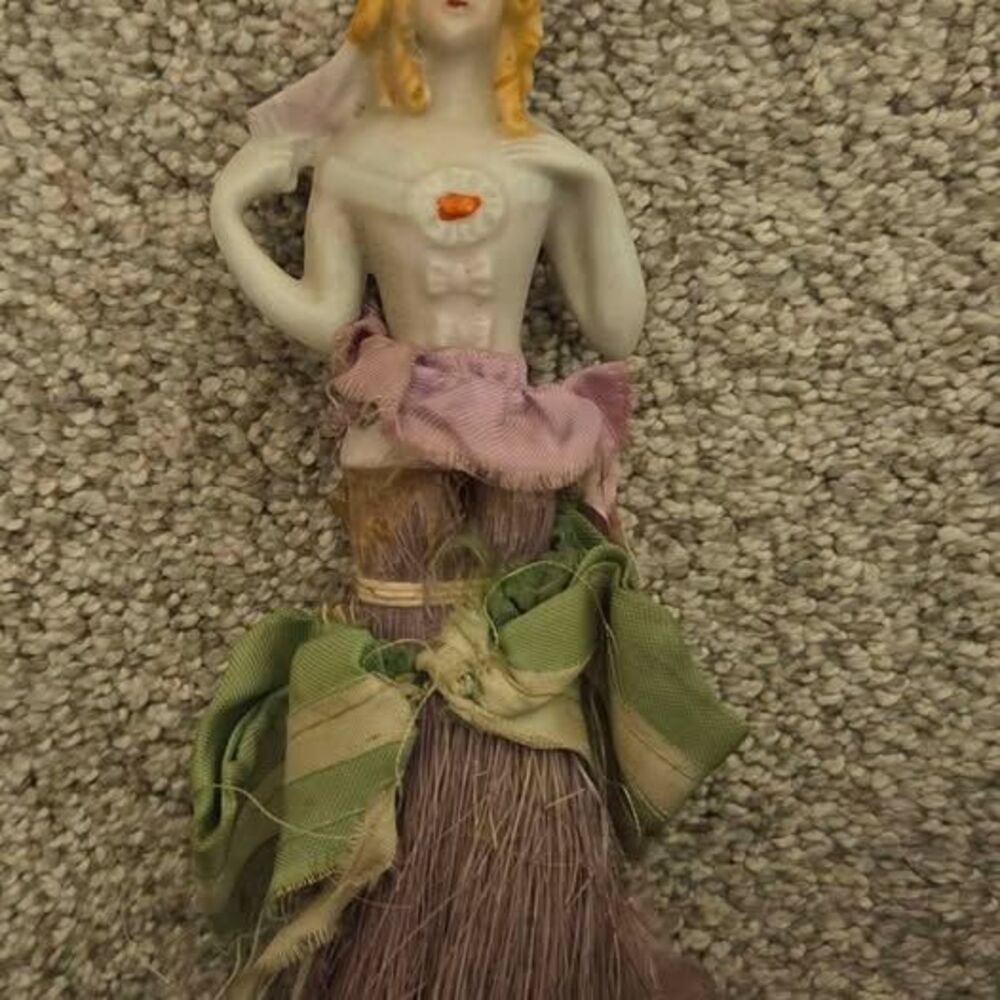 Vintage Victorian Porcelain Half Doll Crumb Brush